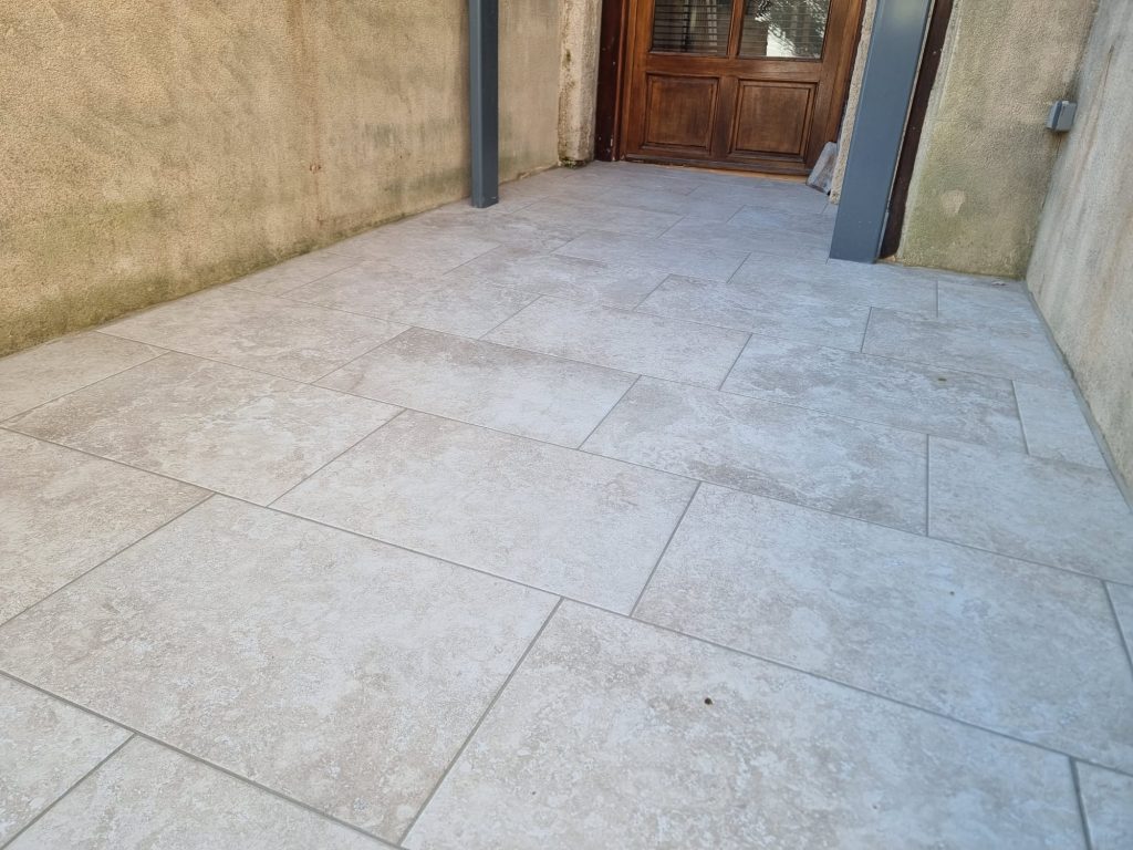 carreleur extérieur Saint-Drézéry - Laurent Bastide Carrelage