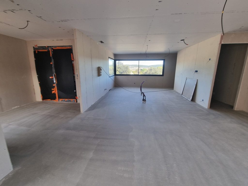 pose de carrelage grand format Castries et environs - Laurent Bastide Carrelage